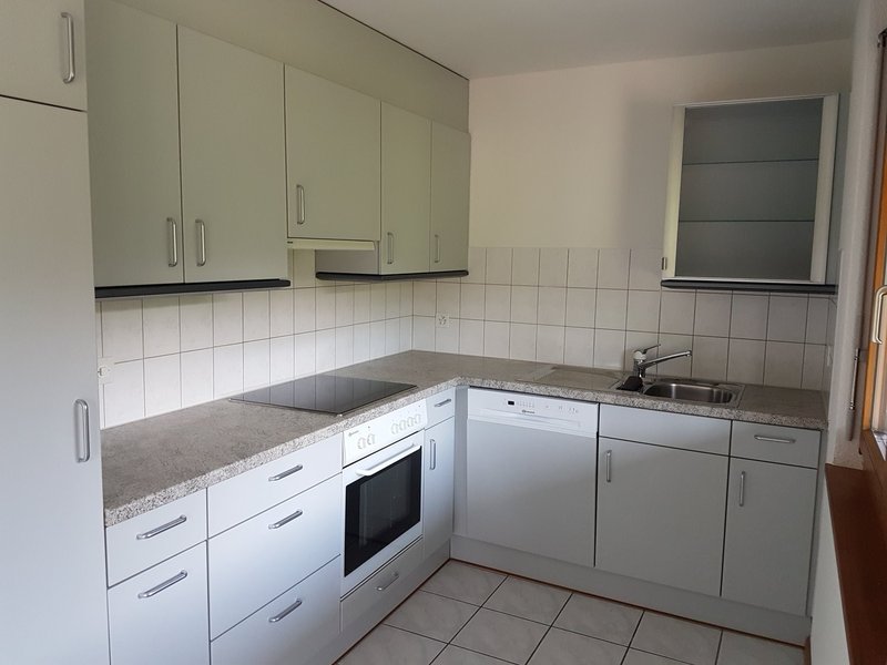 Fotos sind Musterfotos von einer gleichen Wohnung