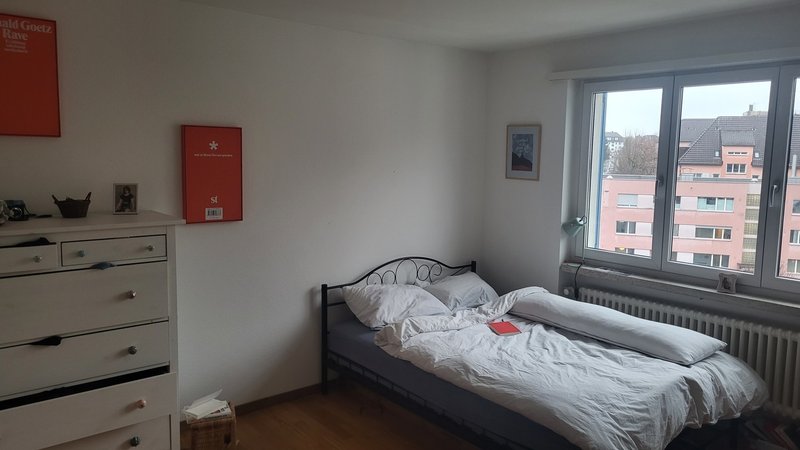 Grösszügiges Schlafzimmer