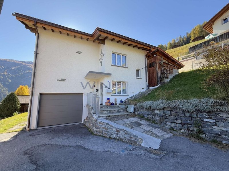 Mit Hausinterner Garage