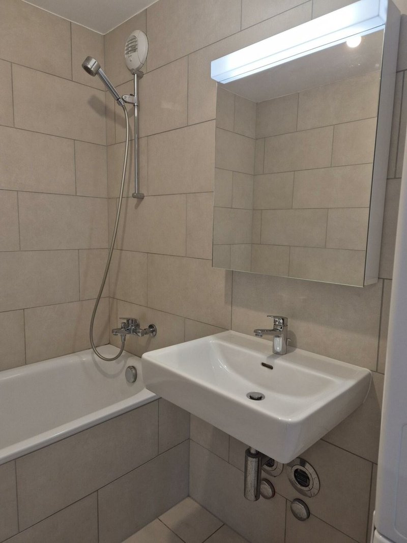 d. salle de bains, lavabo.jpg