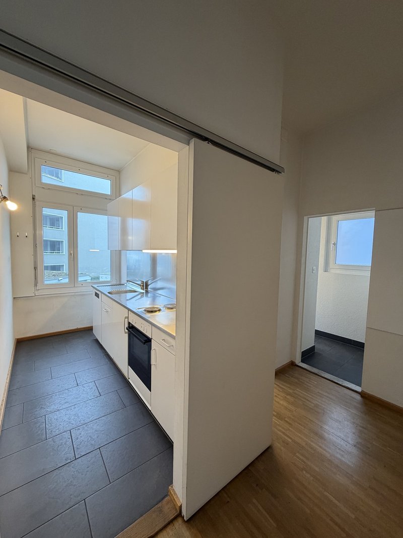 Küche und Durchgang