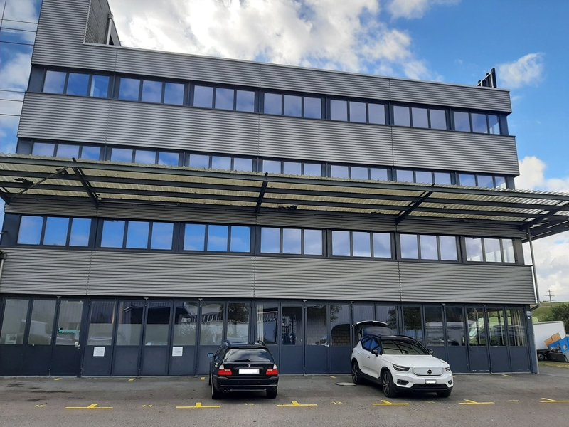 Aussenansicht Gebäude rechts