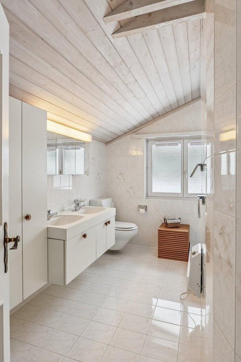 Badezimmer im Obergeschoss