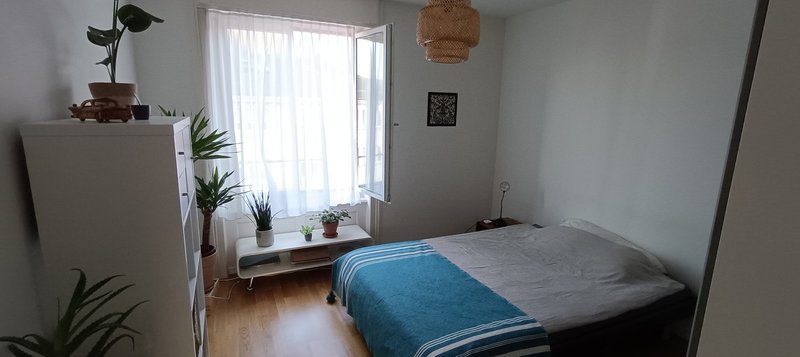 Schlafzimmer/Bedroom