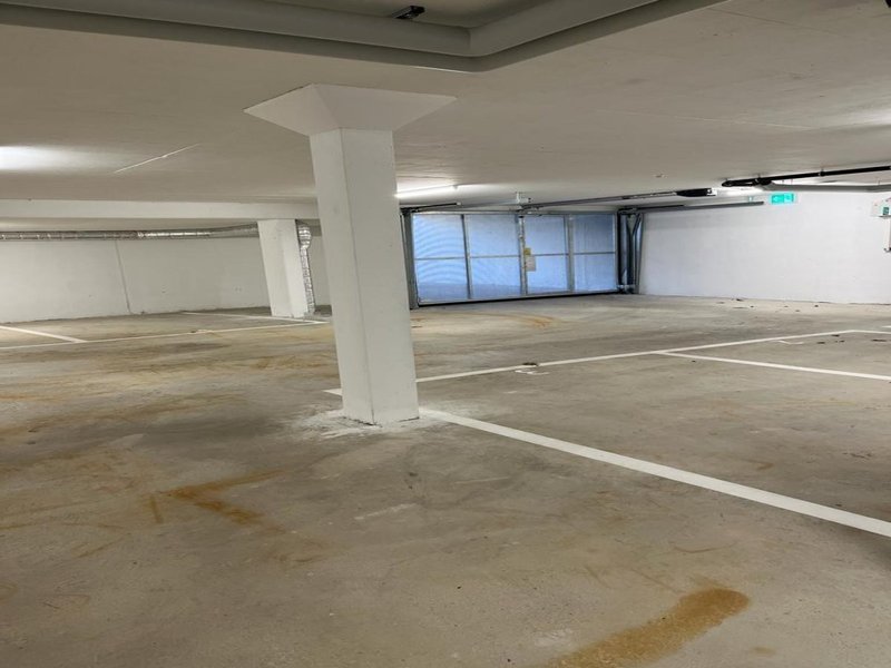 Einfahrt Einstellhalle