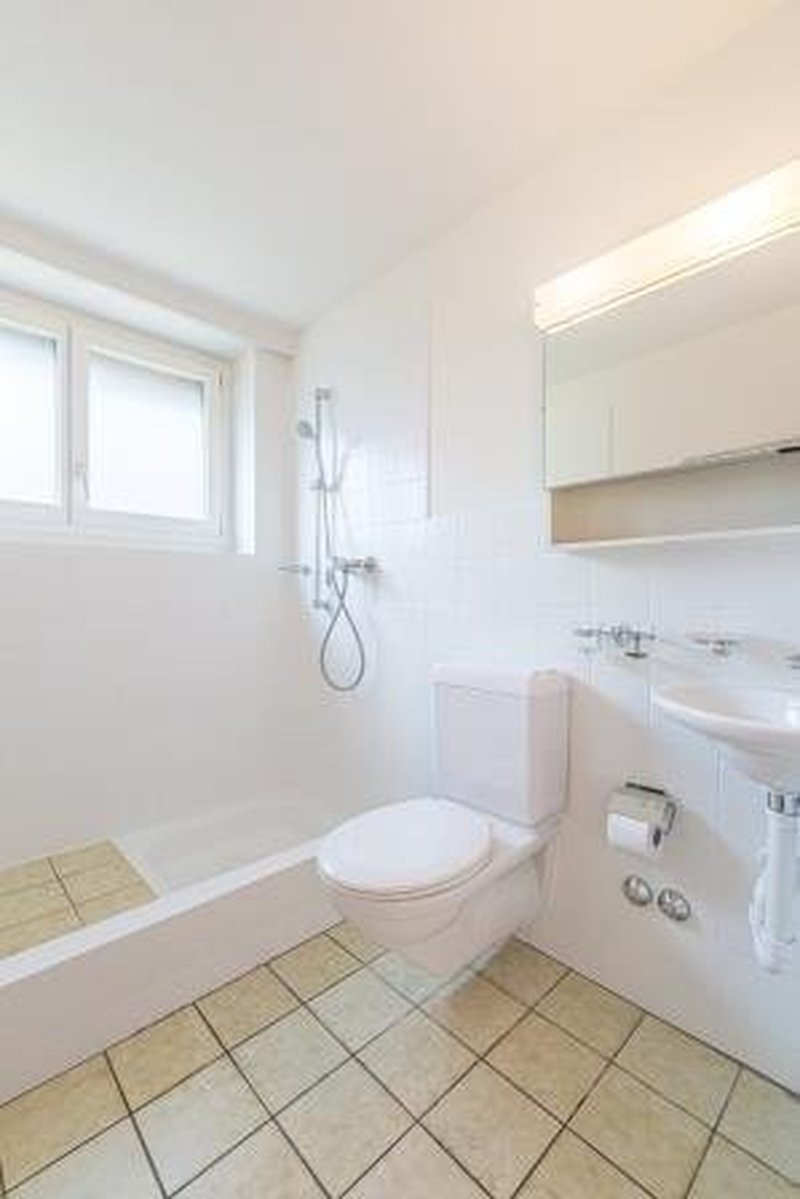 Dusche/WC mit Fenster