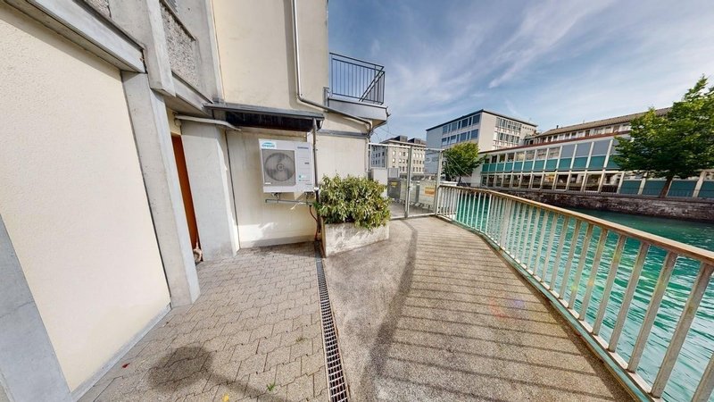 Hintereingang / Anlieferungen