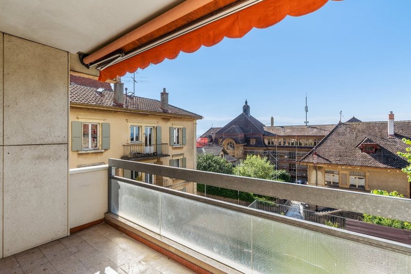 Balcon/terrasse/place