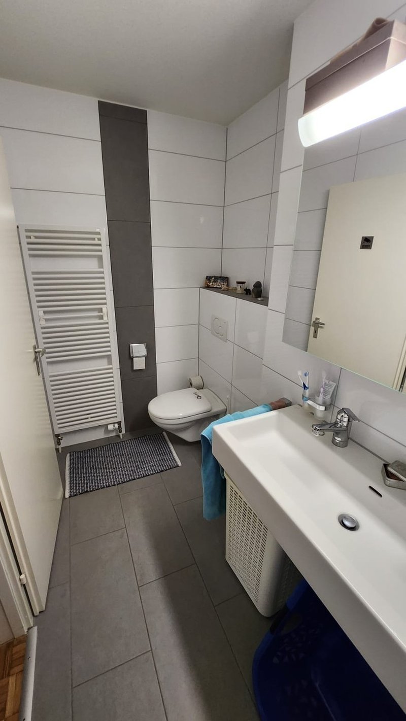 Vorderes Bad linke Seite