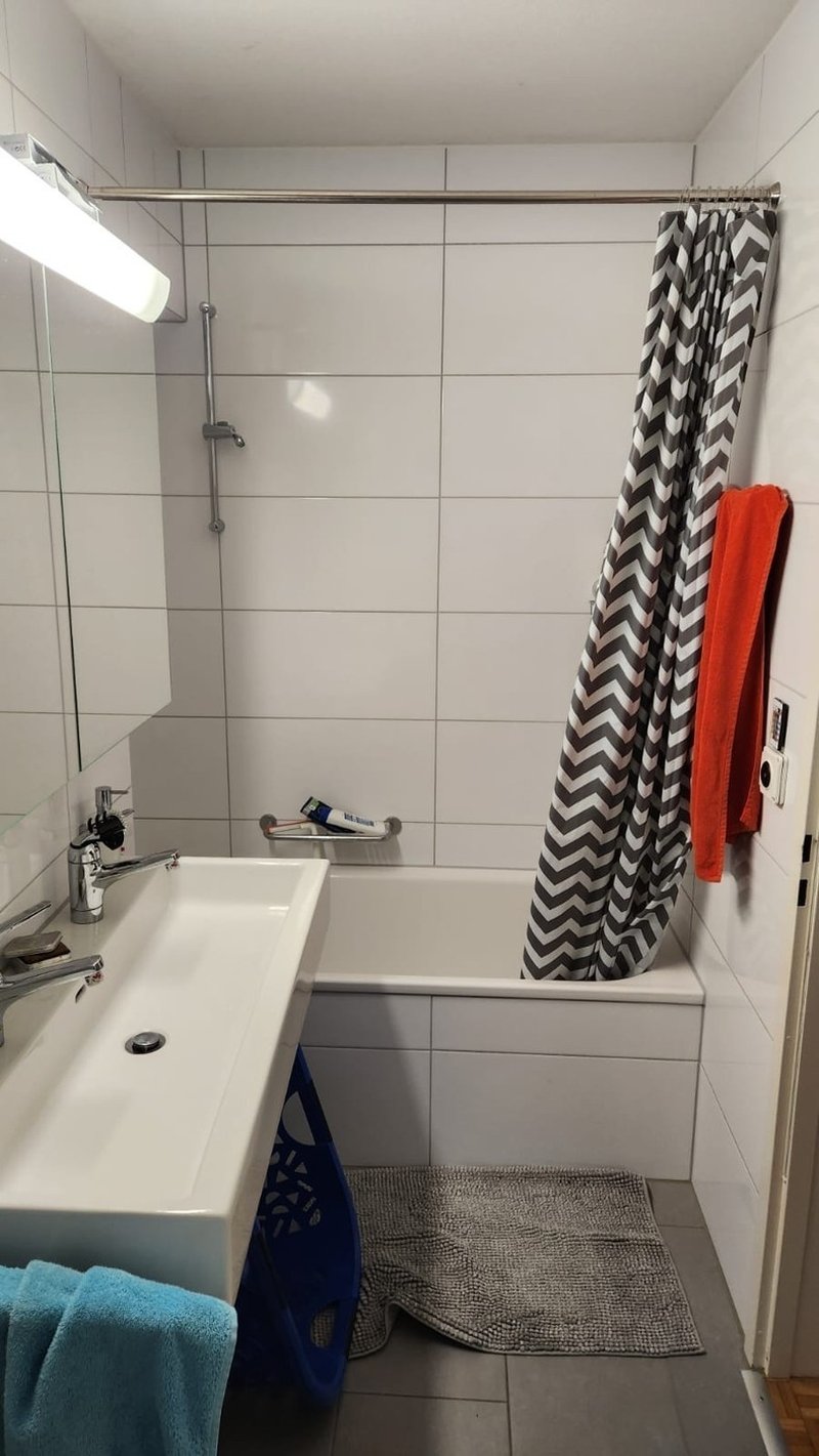 Vorderes Bad rechte Seite