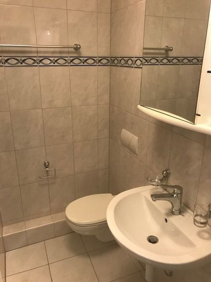 Badezimmer mit Badewanne