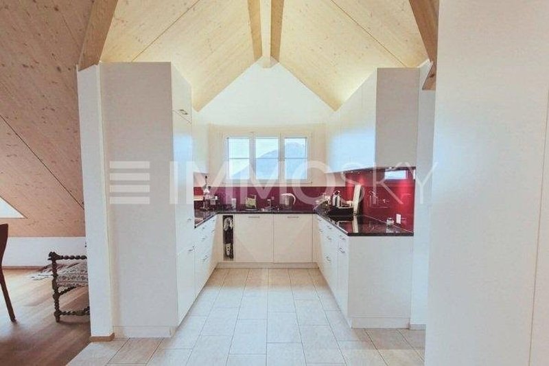 Moderne und hochwertige Küche