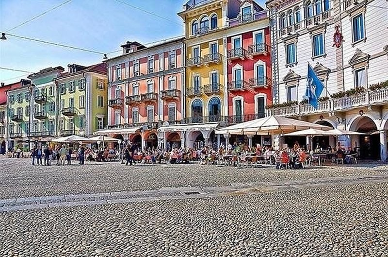 Posteggio esterno in centro Locarno - 1