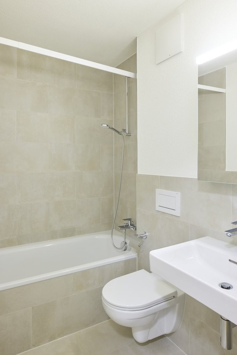 Badezimmer mit Badewanne