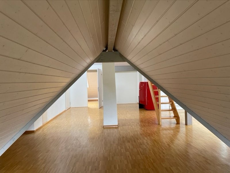 Blick vom Balkon in die Wohnung