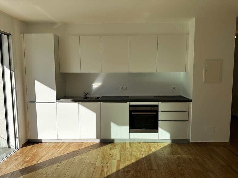 VACALLO - 2.5 locali di ottima metratura con balcone vivibile e vista aperta - 2