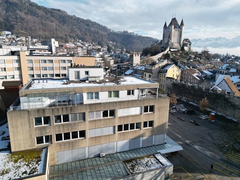 Aussenansicht_mit_Schlossblick_2.JPG