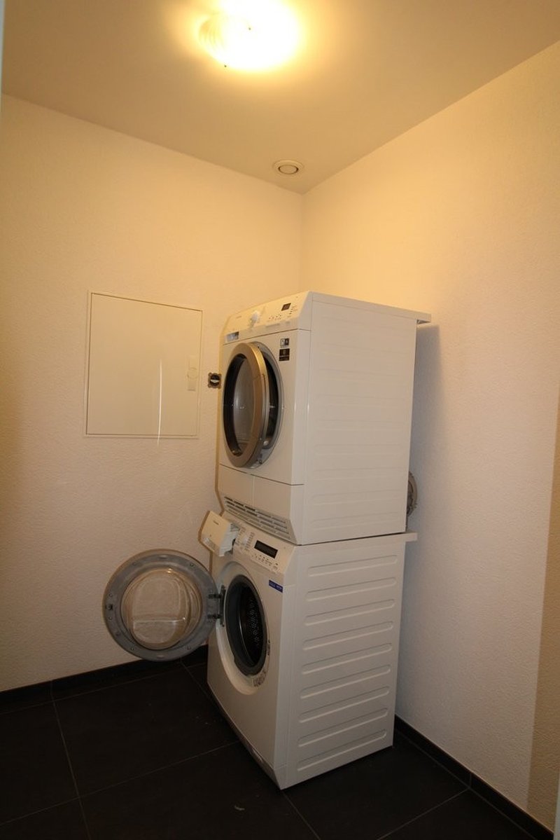 Reduit mit Waschturm