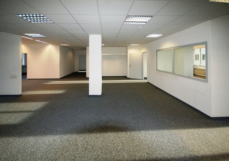 Grosse Bürofläche & Pausenraum