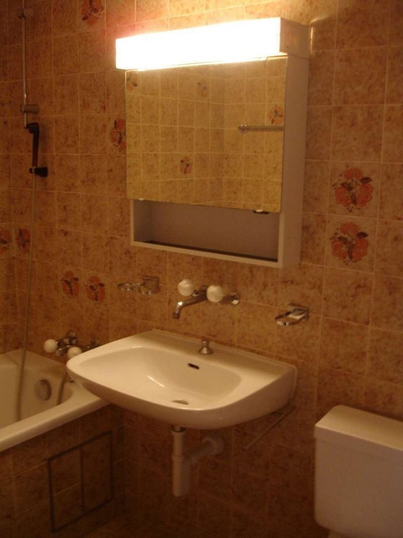 Badezimmer mit Badewanne