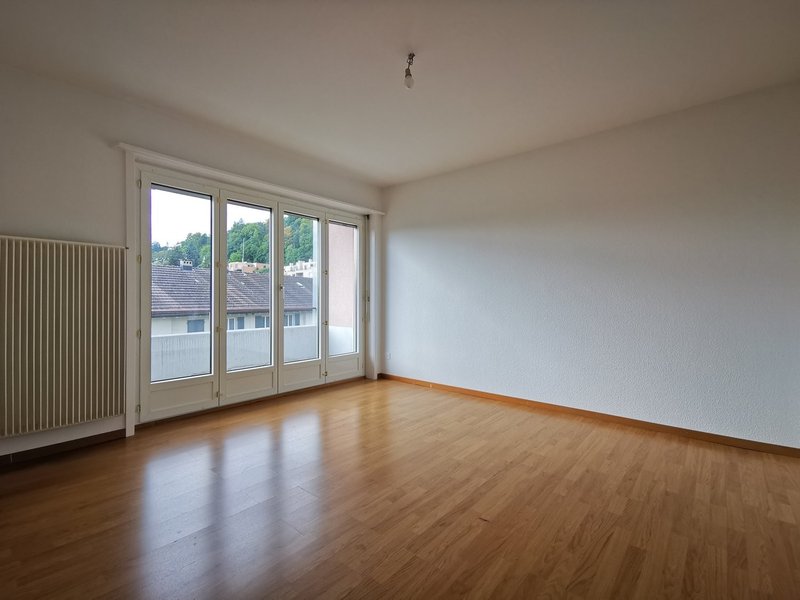 Zimmer mit Balkon