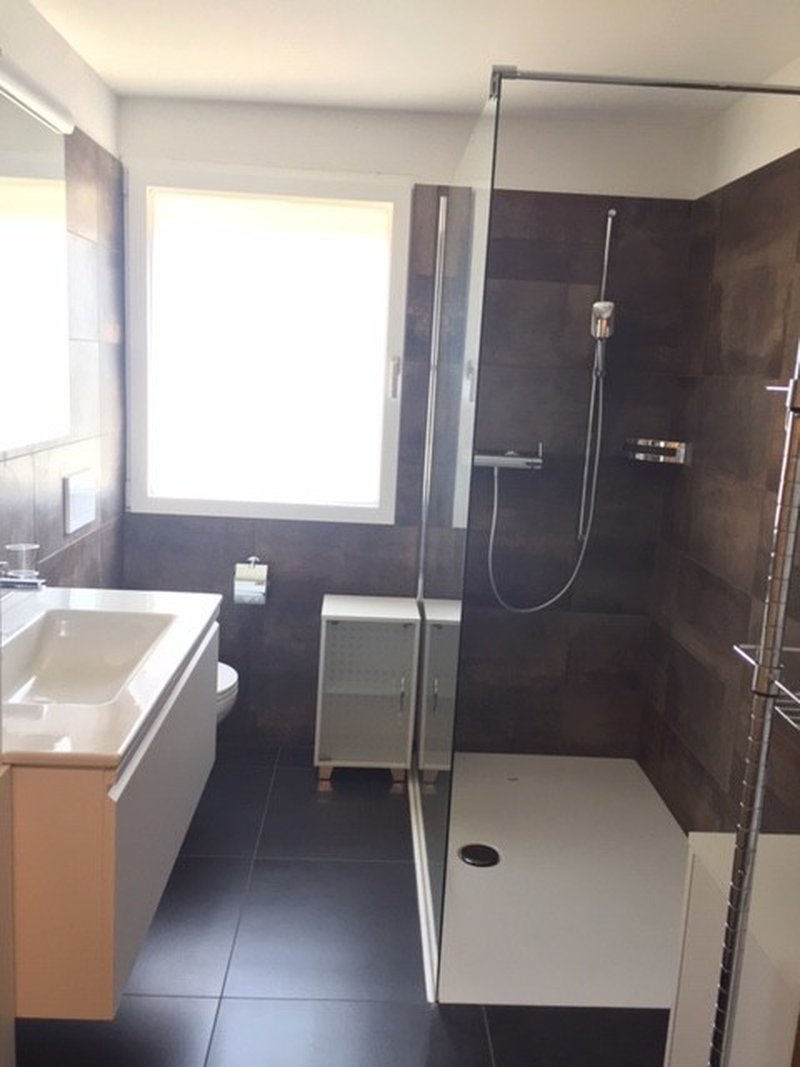 Dusche/Lavabo/WC/Waschturm