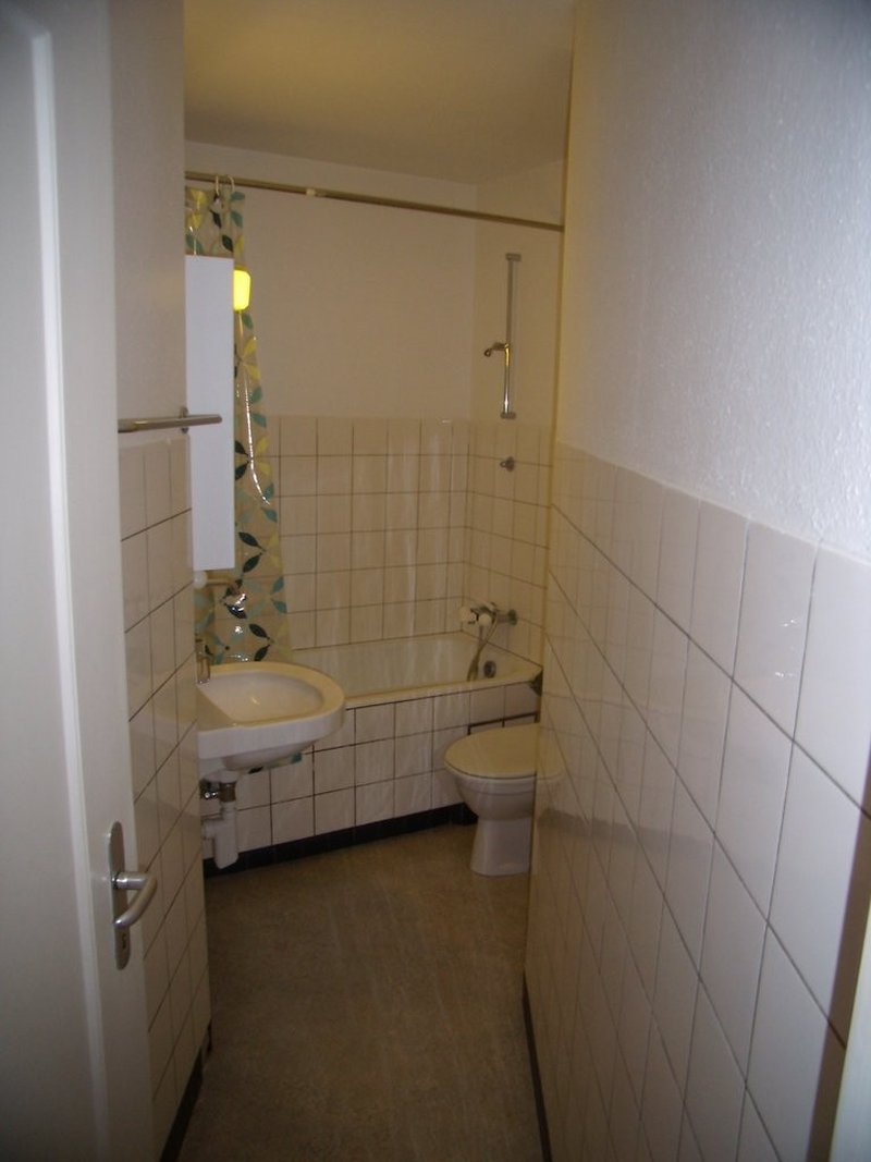 1.0_Zimmer_Badn_1.JPG