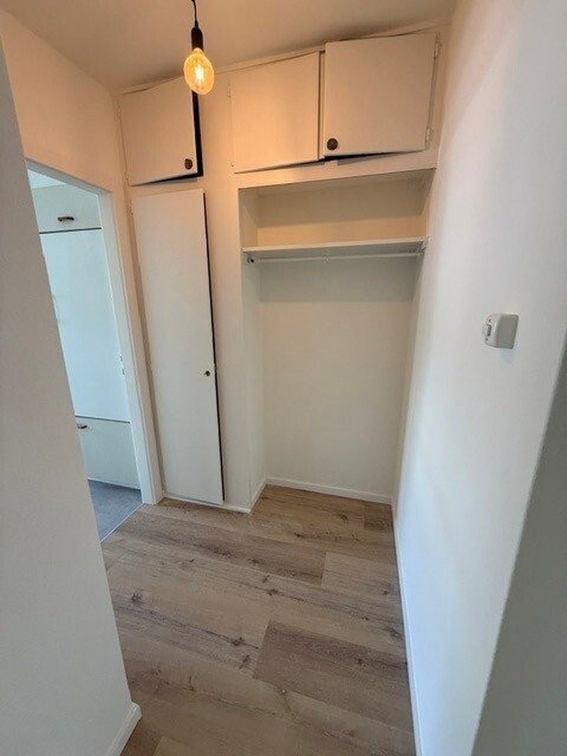 Entree_mit_Einbauschrank.jpg
