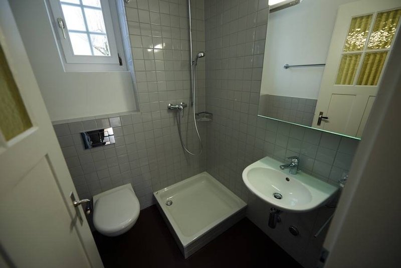 Bad ( Abweichungen möglich)