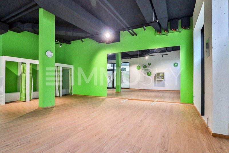 Grosszügige Hauptfläche