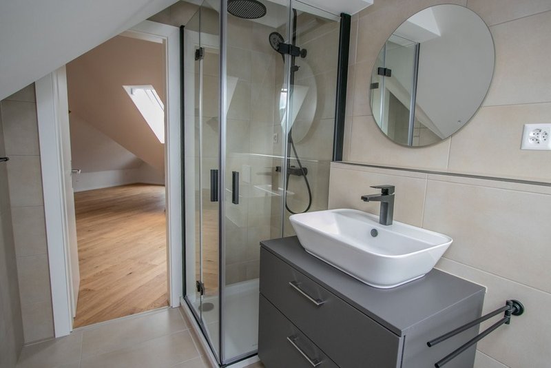 Badezimmer inkl. Dusche