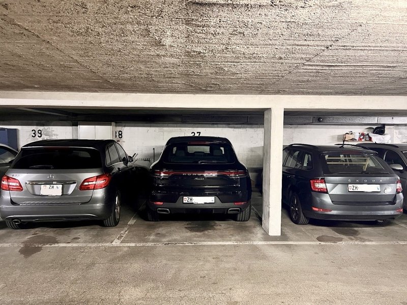 Autoeinstellplatz Nr. 37