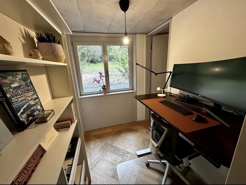 Office space next to Master bedroom