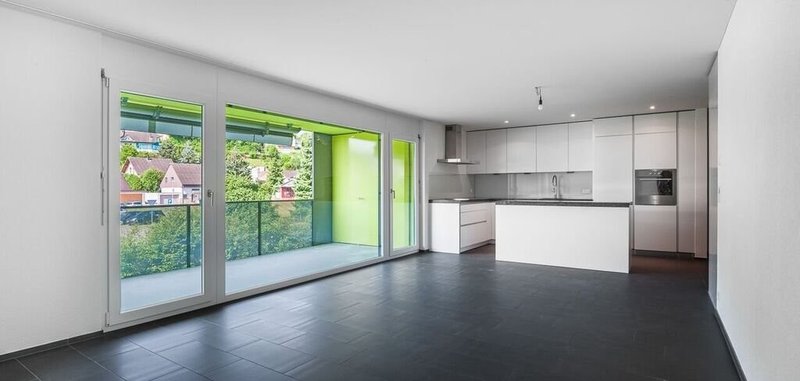 Kueche-Wohnzimmer-Balkon.jpg