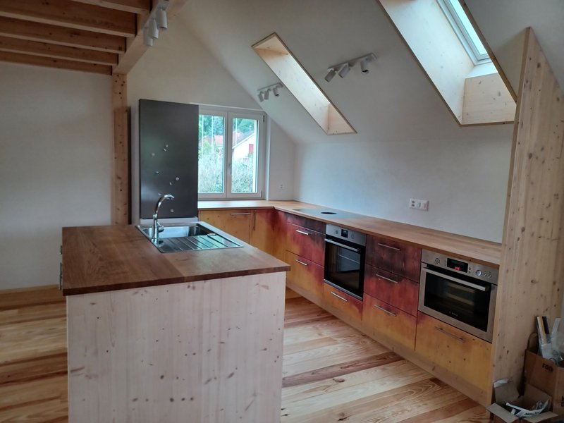 Küche mit Kochinsel