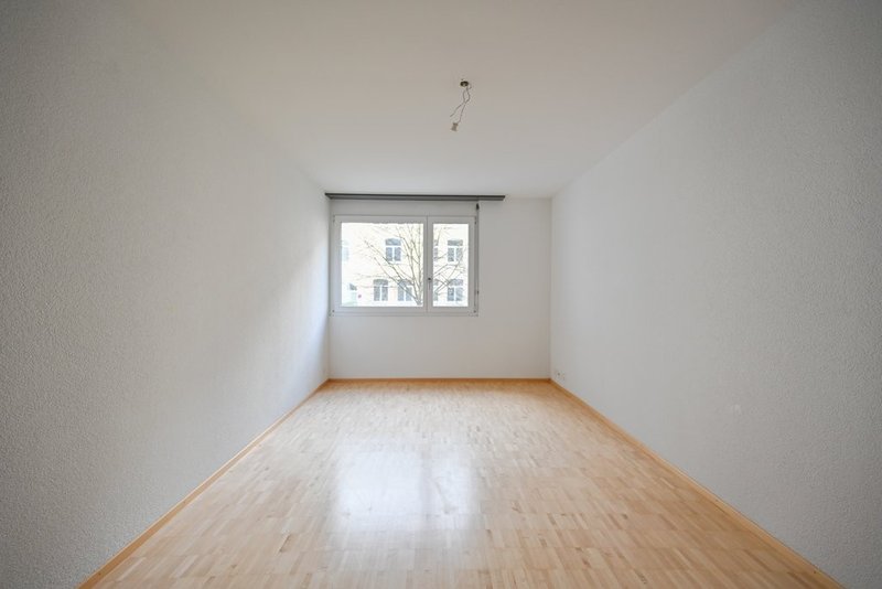 Weissenbuehlweg_40_CD_1._OG_3½-Zimmer-Wohnung-12.jpg