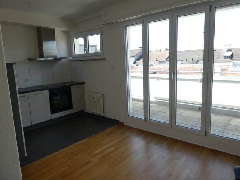 Küche und Wohnzimmer