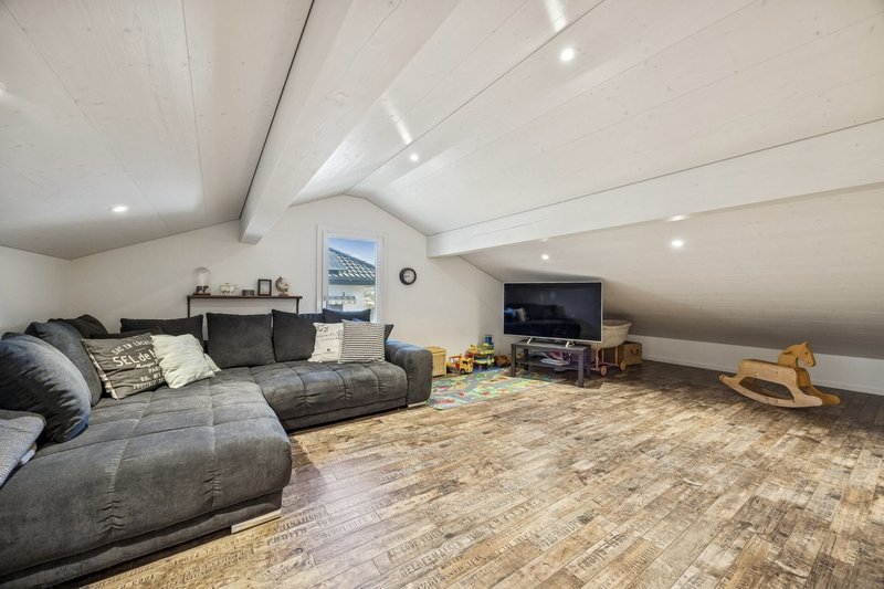 Offener Dachbereich mit Wohncharakter