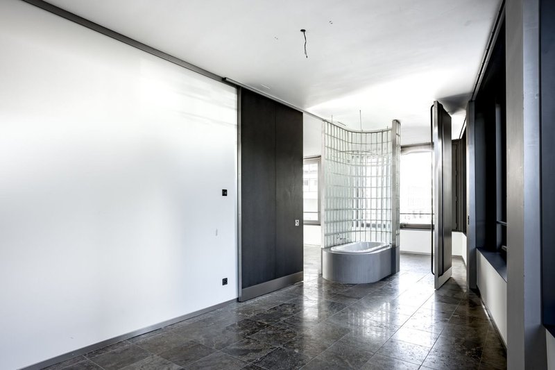 04_Schlafzimmer mit Badewanne.jpg