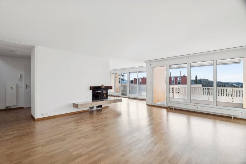 Wohnzimmer mit Kamin