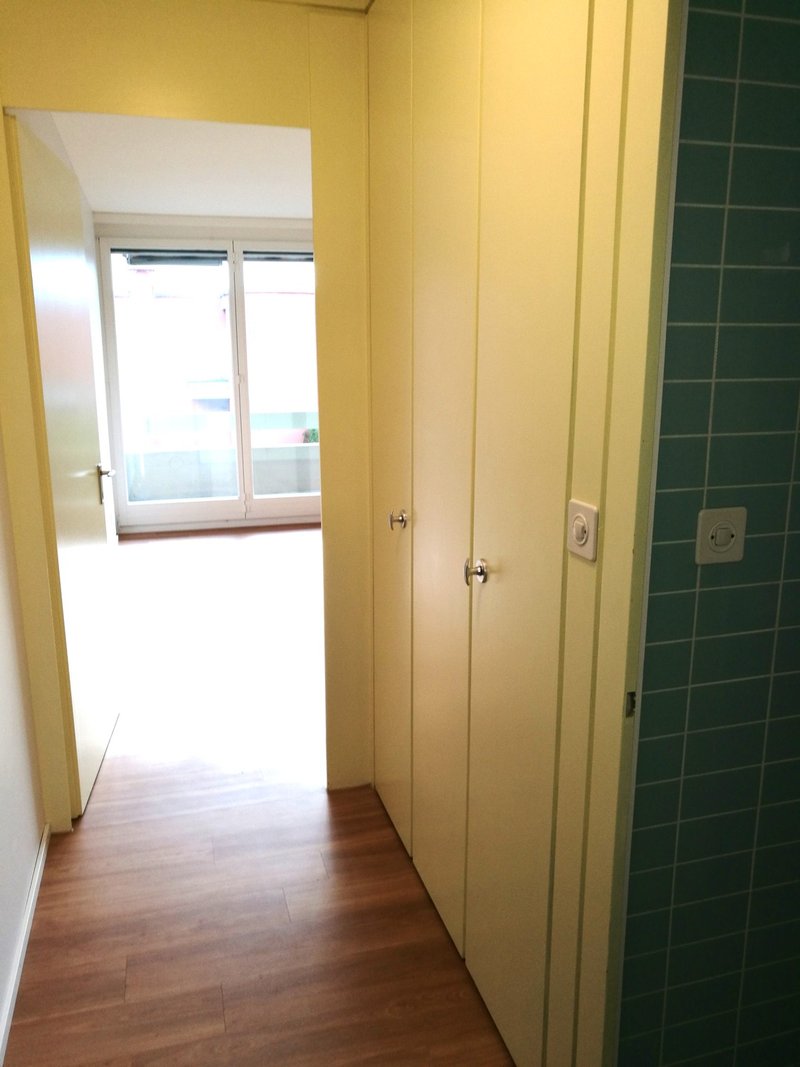 Eingang mit Einbauschränken