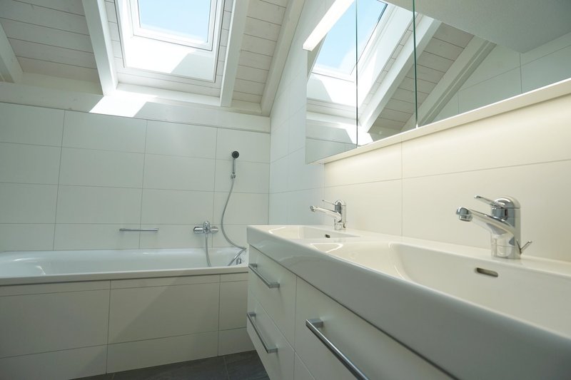 Badezimmer mit Badewanne