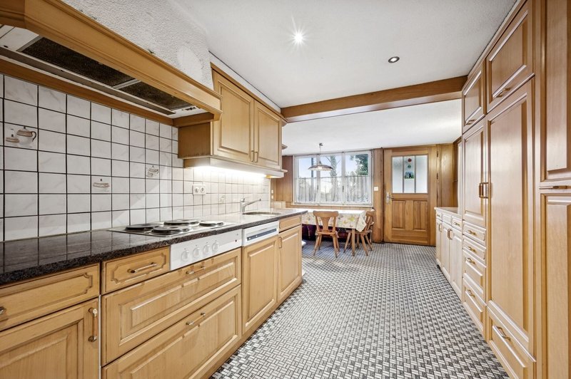 Küche mit Essbereich