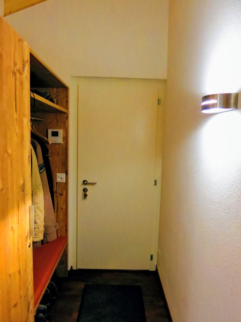 Eingang mit Garderobe
